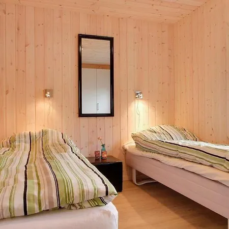 Holiday home Sleeps 18 Pool Wifi Pol