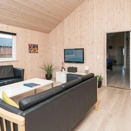 Sleeps 18 Pool Wifi Pol