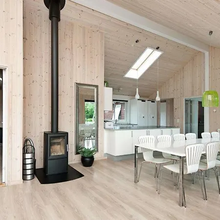 Sleeps 18 Pool Wifi