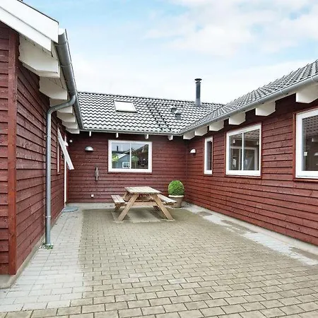 Sleeps 18 Pool Wifi *