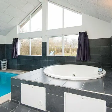 Sleeps 18 Pool Wifi * Pol